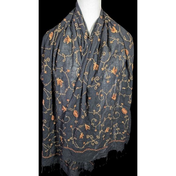 Vintage Hand Woven And Embroidered Floral Scarf/Shawl - Picture 2 of 3